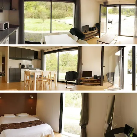 Des Voyajoueurs Hotel Monteneuf